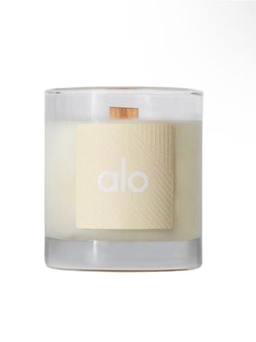 Alo Yoga Signature Candle 2 oz | Sandalwood